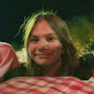 Meet your Posher, Emilee